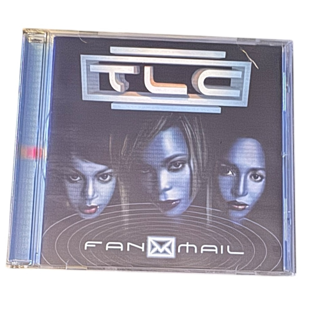 🔵 3/ $15 - TLC / FanMail CD